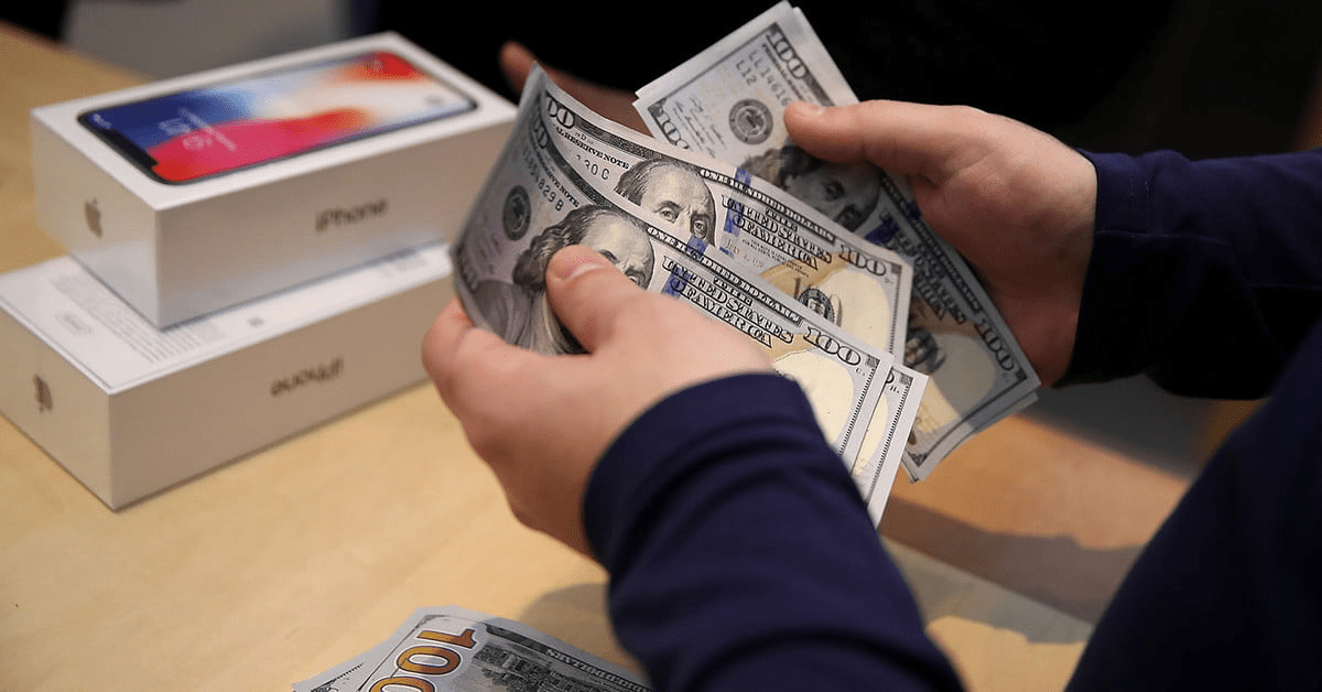 Mua điện thoại iPhone trả góp sẽ có giá cao hơn so với trả thẳng