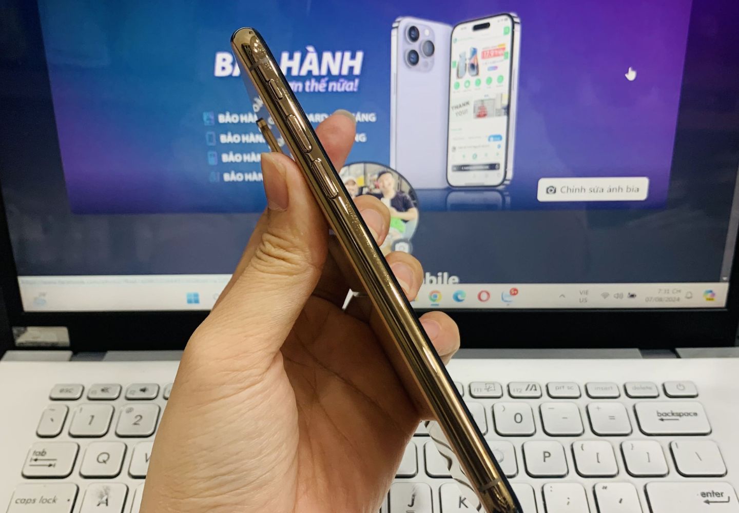 Viền iPhone Xs