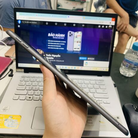 z5563648150703_f60005b85ca2dfd6794e3688e99eab10