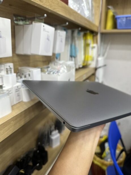 z5661655947427_966d6737bc97c0a519e87b14bee690da