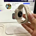 Apple Watch SE 3 40mm Starlight cạnh viền núm Digital Crown