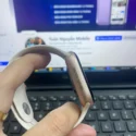 Apple Watch Series 10 42mm Gold cũ cạnh loa