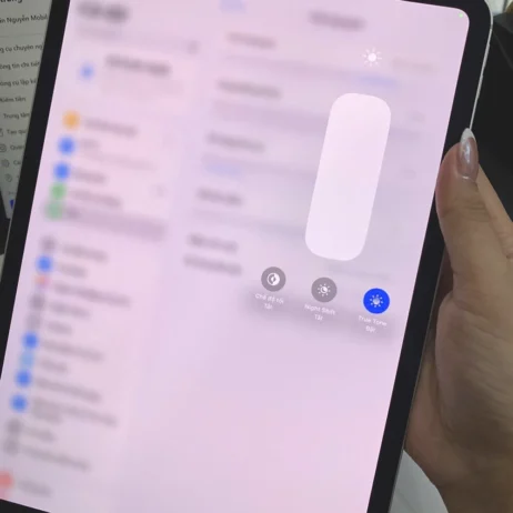 iPad Pro M4 True Tone màn hình