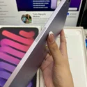 iPad mini 7 Tím cạnh viền và cụm camera sau