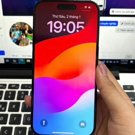 iPhone 15 Pro 128GB Xanh mặt trước màn hình