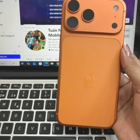 iPhone 17 Pro Max 1TB màu Cam mặt lưng