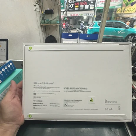 macbookneo1-sq MacBook Neo 13 inch 8/512G Bạc - Hộp sealed mặt sau