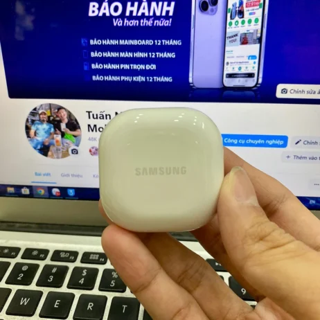 samsung-galaxy-buds-fe-graphite-cu-logo-samsung Hộp sạc Samsung Galaxy Buds FE logo SAMSUNG