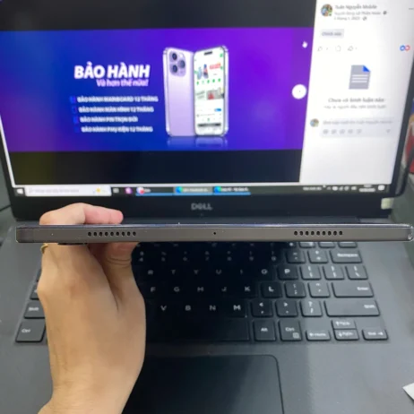 samsung-galaxy-tab-a8-cu-canh-tren-loa-kep Samsung Galaxy Tab A8 cu canh tren loa kep