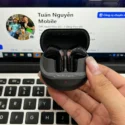 Tai nghe SoundPEATS Air5 đen cũ trong hộp sạc