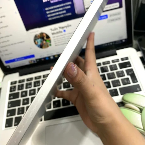 ipad-gen-11-a16-128gb-bac-canh-vien-nhom iPad Gen 11 A16 128GB Bạc cạnh viền nhôm