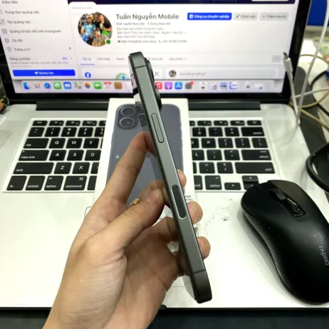iphone-17-256gb-den-canh-phai-camera-control iPhone 17 256GB Đen cạnh phải nút Camera Control