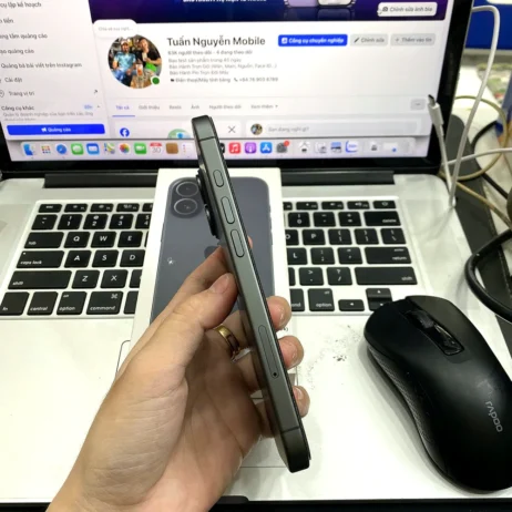 iphone-17-256gb-den-canh-trai-nut-am-luong iPhone 17 256GB Đen cạnh trái nút tác vụ và âm lượng