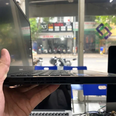 laptop-asus-expertbook-b1402cva-canh-mong Laptop ASUS ExpertBook B1402CVA thân máy mỏng nhẹ