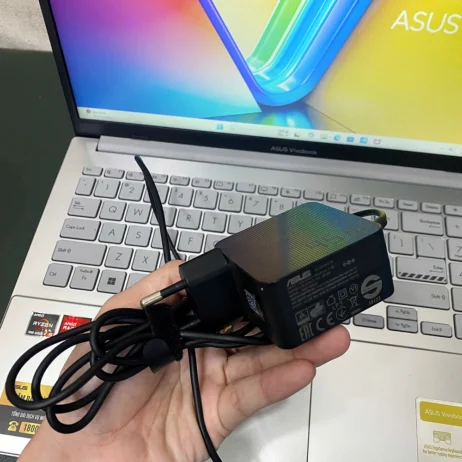 laptop-asus-vivobook-go-e1504fa-sac-kem-theo Laptop Asus Vivobook Go E1504FA sạc kèm theo