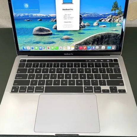 MacBook Pro 13 inch M1 2020 bàn phím và Touch Bar