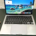 MacBook Pro 13 inch M1 2020 16GB 512GB mặt trước