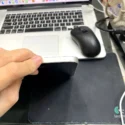iPad Gen 10 Bạc cận cảnh góc viền