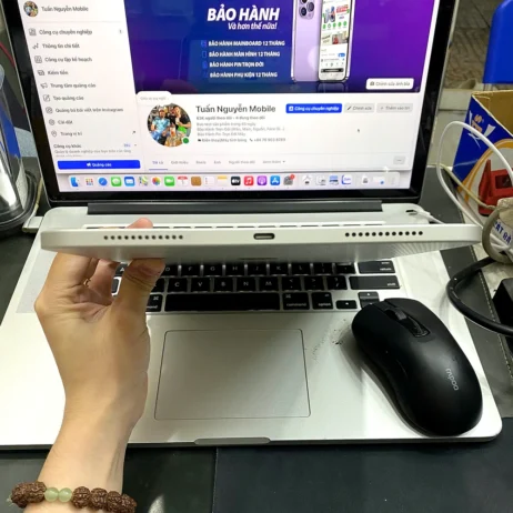 ipad-gen-10-64gb-wifi-bac-canh-duoi-usb-c iPad Gen 10 Bạc cạnh dưới cổng USB-C và loa