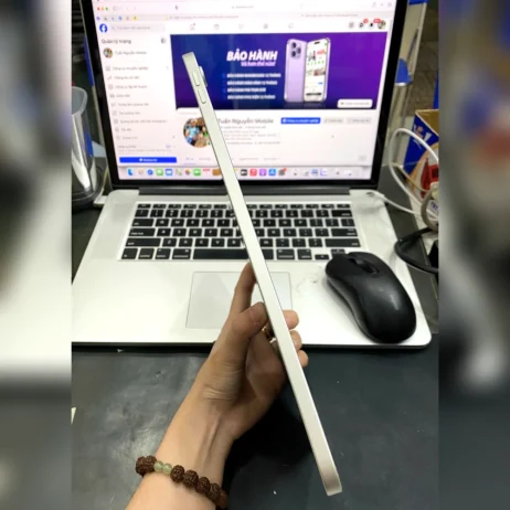ipad-gen-10-64gb-wifi-bac-canh-nut-am-luong iPad Gen 10 Bạc cạnh viền nút âm lượng