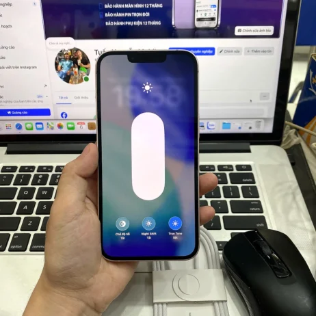 iphone-17e-256gb-hong-do-sang-true-tone iPhone 17e 256GB Hồng độ sáng màn hình và True Tone
