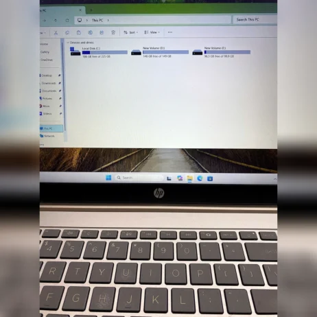 laptop-hp-15-fc0xxx-ryzen-5-7430u-o-cung-ssd Laptop HP 15-fc0xxx dung lượng ổ cứng SSD 512GB
