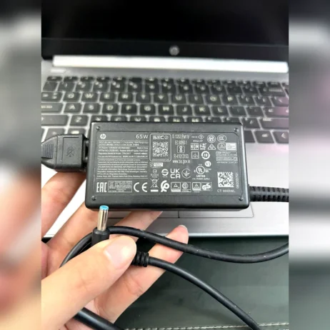 laptop-hp-240-g8-i5-1135g7-sac-zin-65w Laptop HP 240 G8 i5-1135G7 sạc zin HP 65W