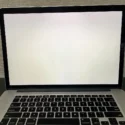 MacBook Pro Retina 15 inch 2013 mặt trước